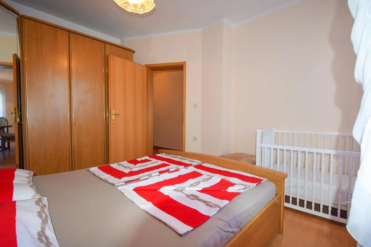 Apartments & Room Matic 3*, Malinska Croatia
