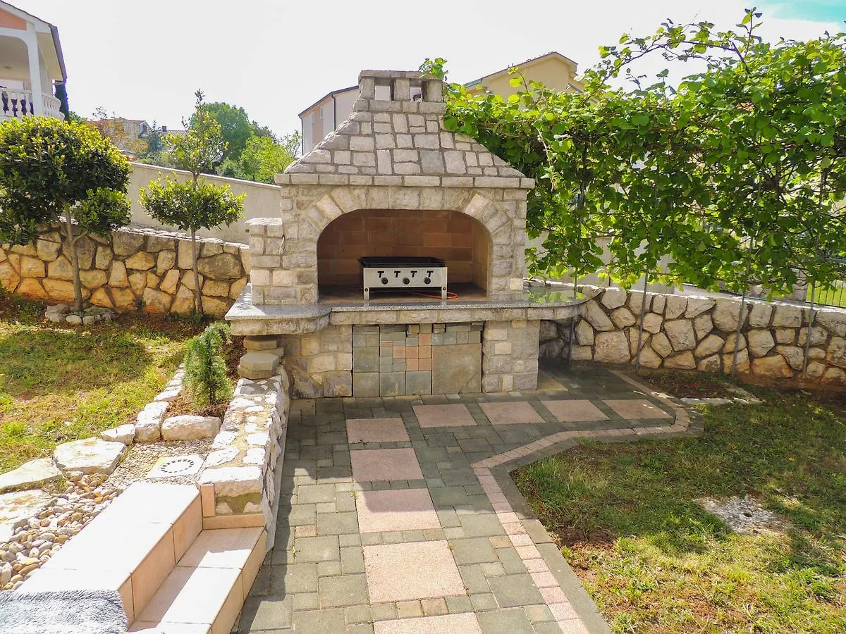 Apartments & Room Matic 3*, Malinska